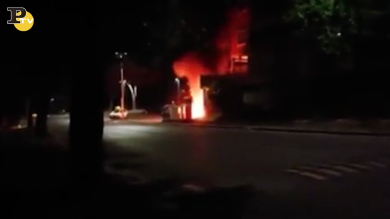 Roma nelle mani dei piromani, 40 auto distrutte solo a giugno