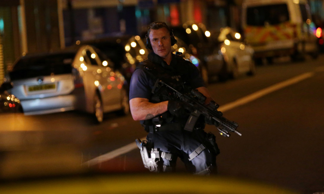 Londra: l’attentato sui fedeli islamici a Finsbury Park – FOTO e VIDEO