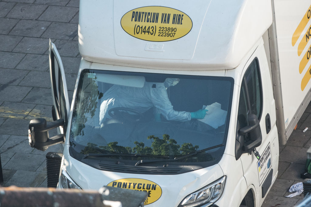 Londra: l’attentato sui fedeli islamici a Finsbury Park – FOTO e VIDEO