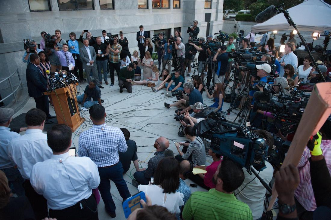 Bill Cosby: colpo di scena, il processo è nullo Bill Cosby: colpo di scena, il processo è nullo