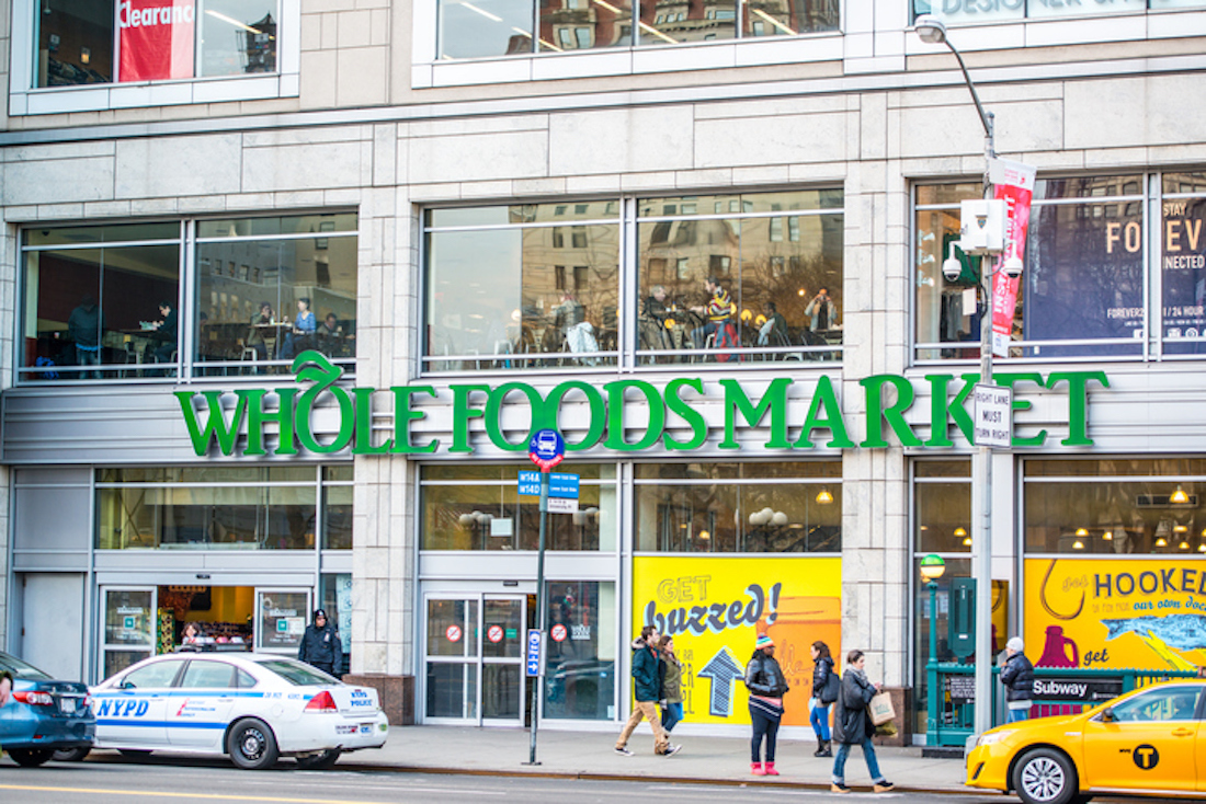 Perché Amazon acquista i supermercati del biologico Whole Foods Market