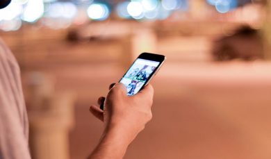 Usare lo smartphone? Come sniffare cocaina