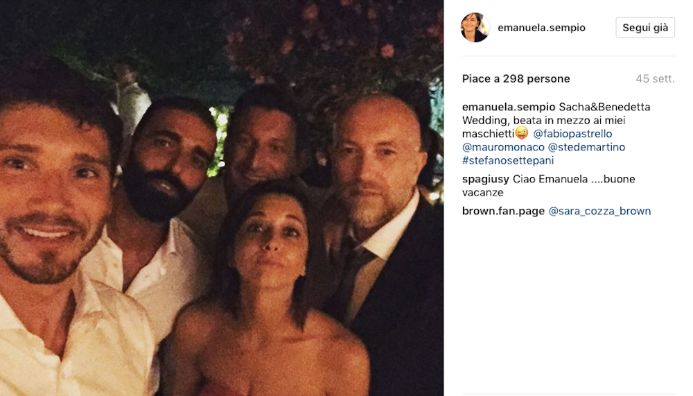 Alessandra Amoroso e le nozze: “Non è vero che mi sposo” Alessandra Amoroso e le nozze: “Non è vero che mi sposo”