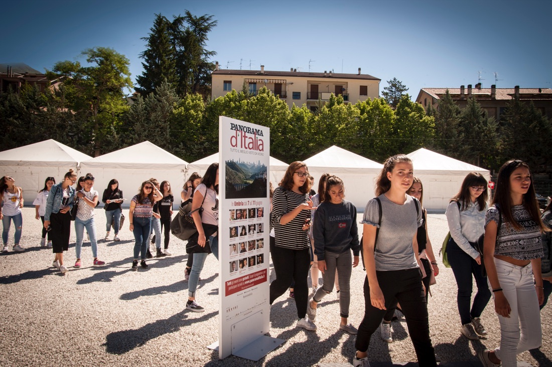 Umbria: 400 libri per 4 scuole – FOTO