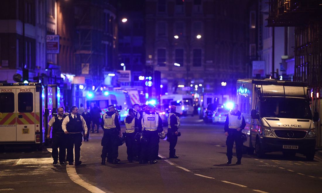 Attentato a Londra a London Bridge: cosa sappiamo finora – FOTO e VIDEO Attentato a Londra a London Bridge: cosa sappiamo finora – FOTO e VIDEO