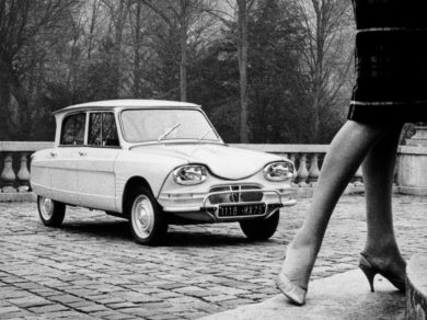 La “Dyane” ha 50 anni: storia e foto dell’auto “in jeans”