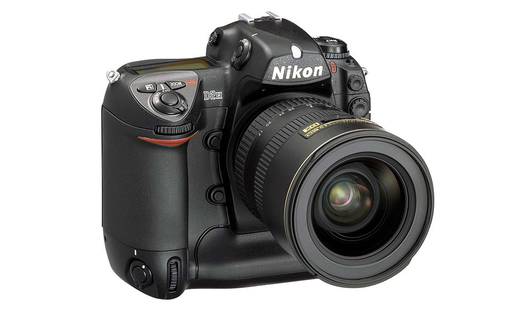 Galleria foto 'Nikon compie cento anni: ecco i 15 modelli che hanno fatto la storia' - foto 5