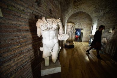 Ancient Roman beauties by night