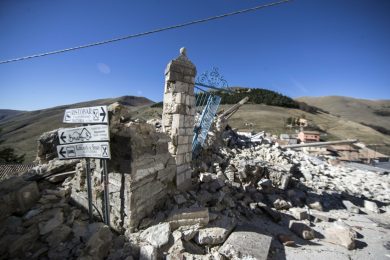 Così i radicali processano il terremoto
