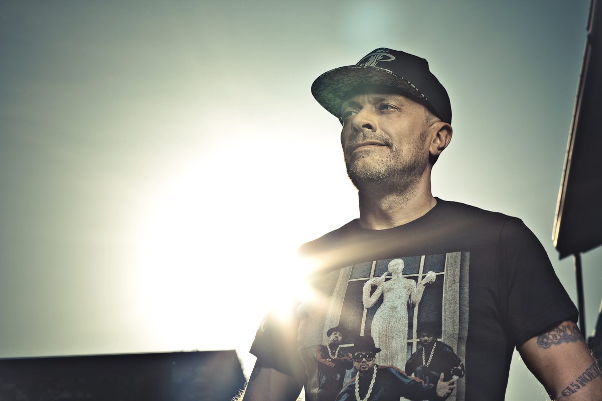 Max Pezzali: “Mai ucciso l’Uomo Ragno” – Intervista