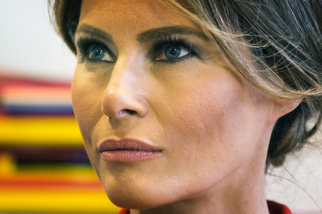 Melania Trump e Brigitte Macron: look a confronto