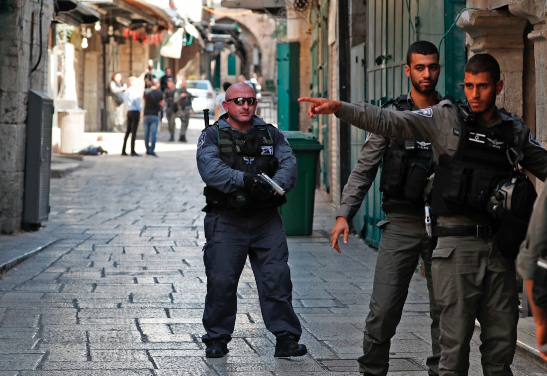 Gerusalemme, due poliziotti israeliani uccisi dai terroristi: cosa sappiamo finora