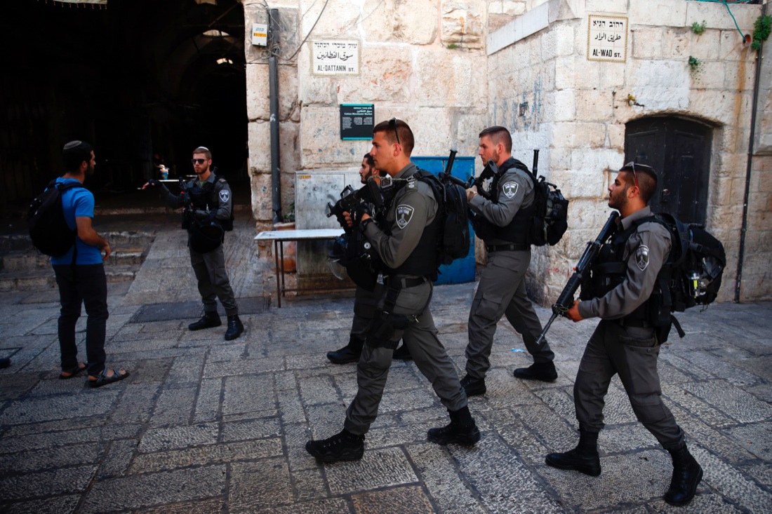 Gerusalemme, due poliziotti israeliani uccisi dai terroristi: cosa sappiamo finora