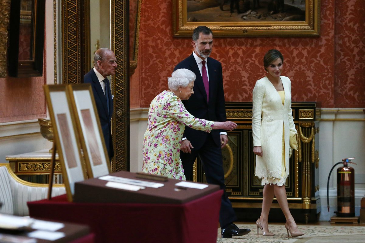 Galleria foto 'Letizia di Spagna regina di stile a Buckingham Palace' - foto 9