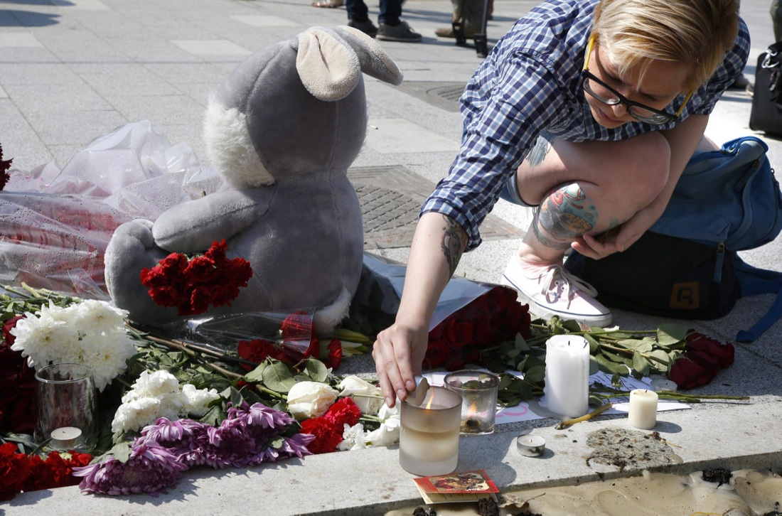 Attentato di Nizza, un anno dopo: le foto della polemica