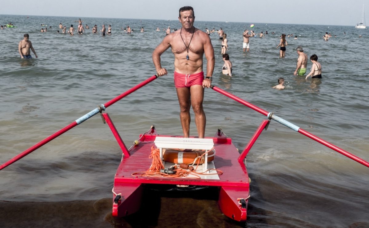 Galleria foto 'Bagnini & Bagnanti al cinema, dagli arenili alle arene – La recensione' - foto 4