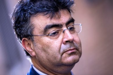 Corsaro contro Fiano: su Facebook l’attacco antisemita