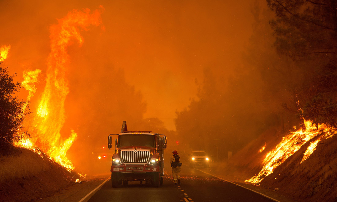 California in fiamme, dai boschi della Sierra Nevada a Santa Barbara – Foto e video