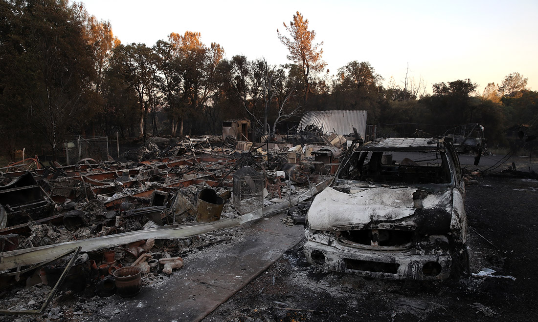 California in fiamme, dai boschi della Sierra Nevada a Santa Barbara – Foto e video
