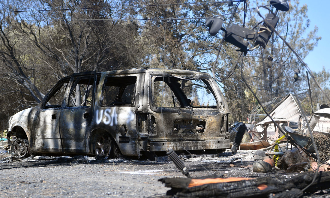 California in fiamme, dai boschi della Sierra Nevada a Santa Barbara – Foto e video