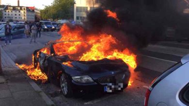 G20 Amburgo, la città devastata dalle fiamme | Video
