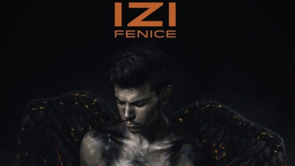 Galleria foto 'Il nuovo album di IZI: «Superficialità e apparenza mi hanno pizzicato»' - foto 5