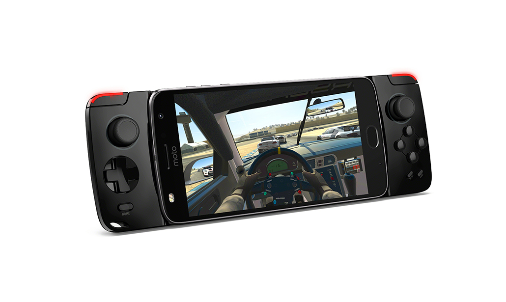 Lenovo annuncia il nuovo Moto Z2 Play (e il ritorno di Motorola) Lenovo annuncia il nuovo Moto Z2 Play (e il ritorno di Motorola)