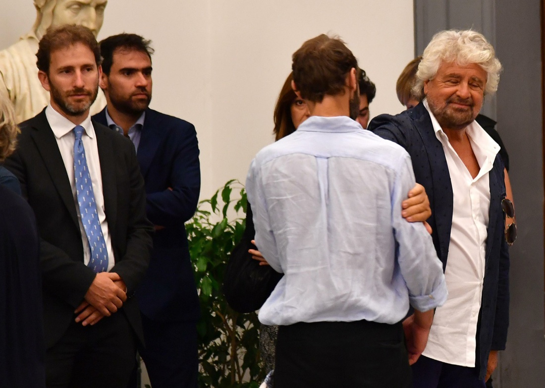 Paolo Villaggio: camera ardente e funerali – FOTO