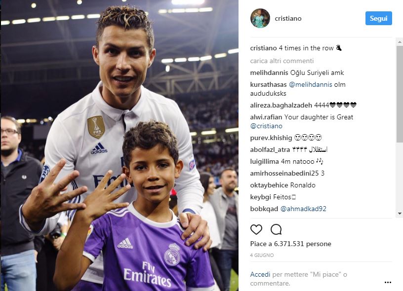 Cristiano Ronaldo su Instagram con tutti e tre i figli