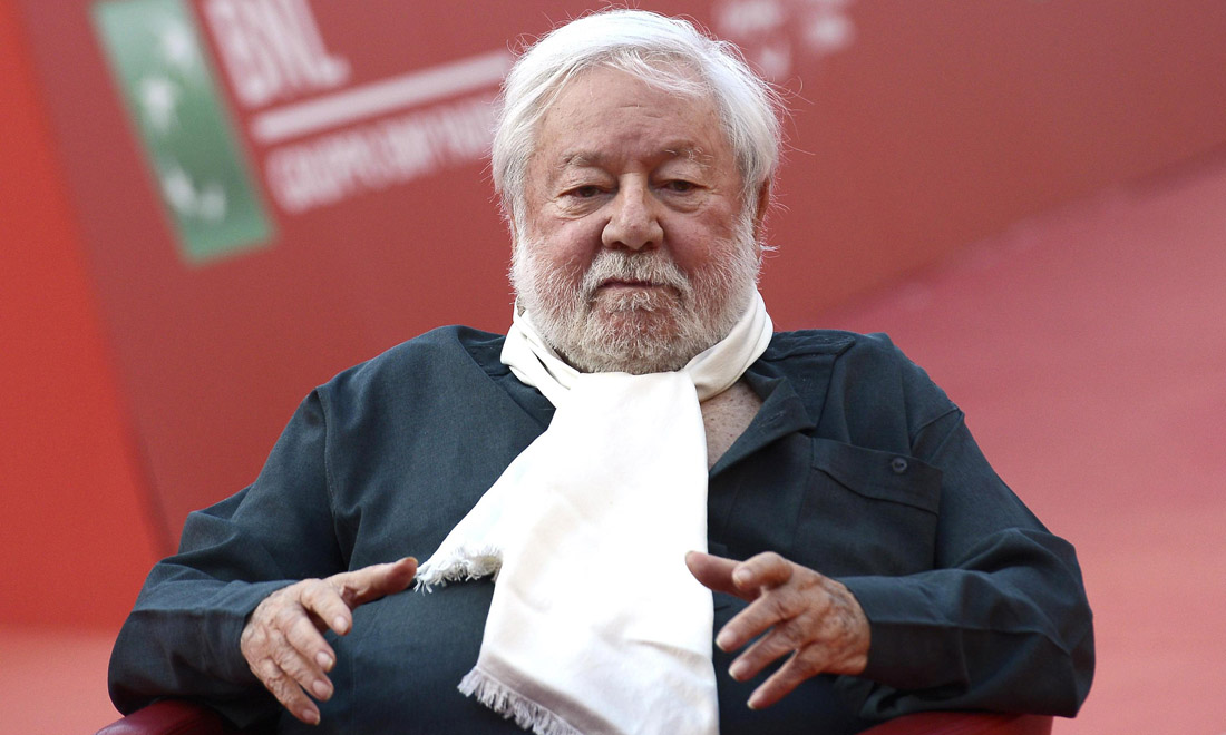 Addio a Paolo Villaggio, al ragionier Fantozzi e all’Italia del posto fisso