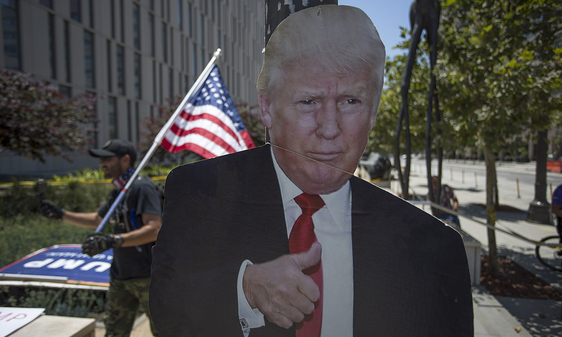 USA, migliaia in marcia per l’impeachment di Trump – Foto