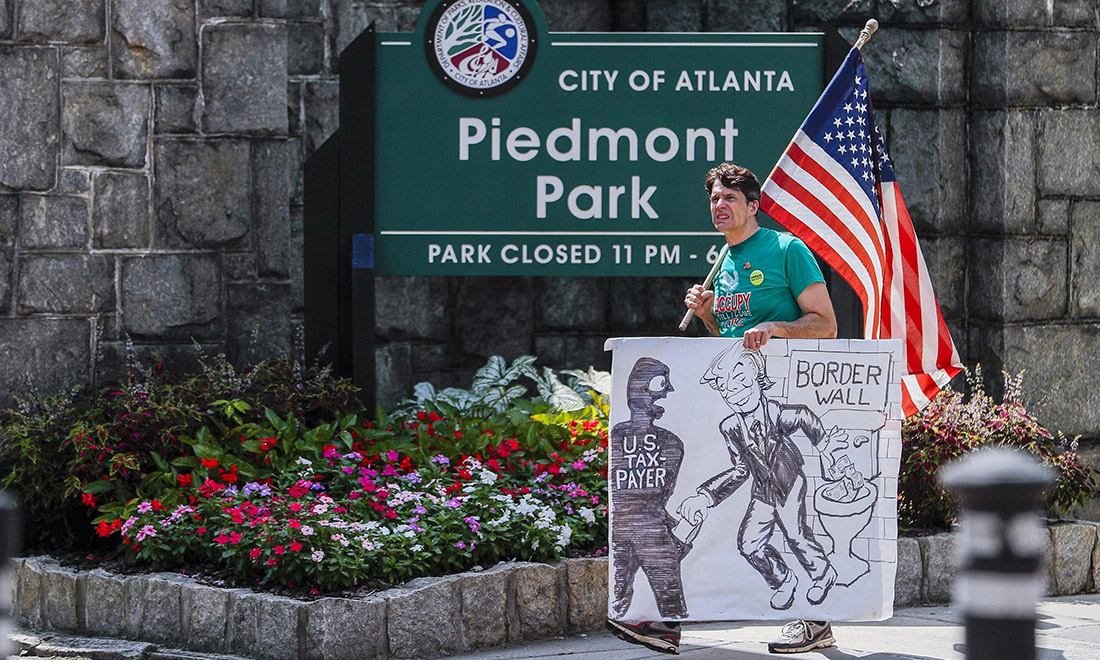 USA, migliaia in marcia per l’impeachment di Trump – Foto