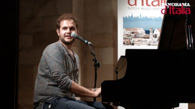 Renzo Rubino sul palco di Panorama d’Italia a Bari