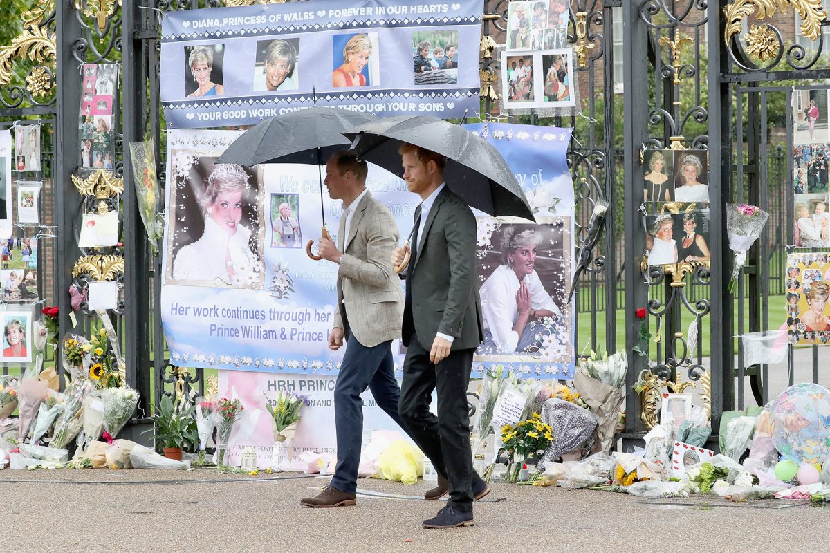 Galleria foto 'Lady Diana, l’omaggio del mondo a 20 anni dalla morte' - foto 16