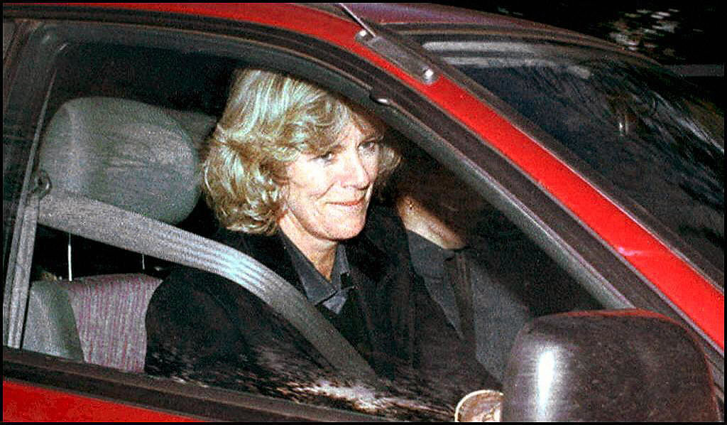 Camilla Parker Bowles: “Così mi sono difesa dalle minacce di Diana”