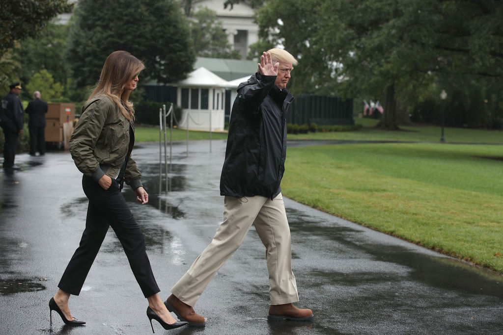 Uragano Harvey, la visita in Texas di Donald e Melania Trump – FOTO Uragano Harvey, la visita in Texas di Donald e Melania Trump – FOTO