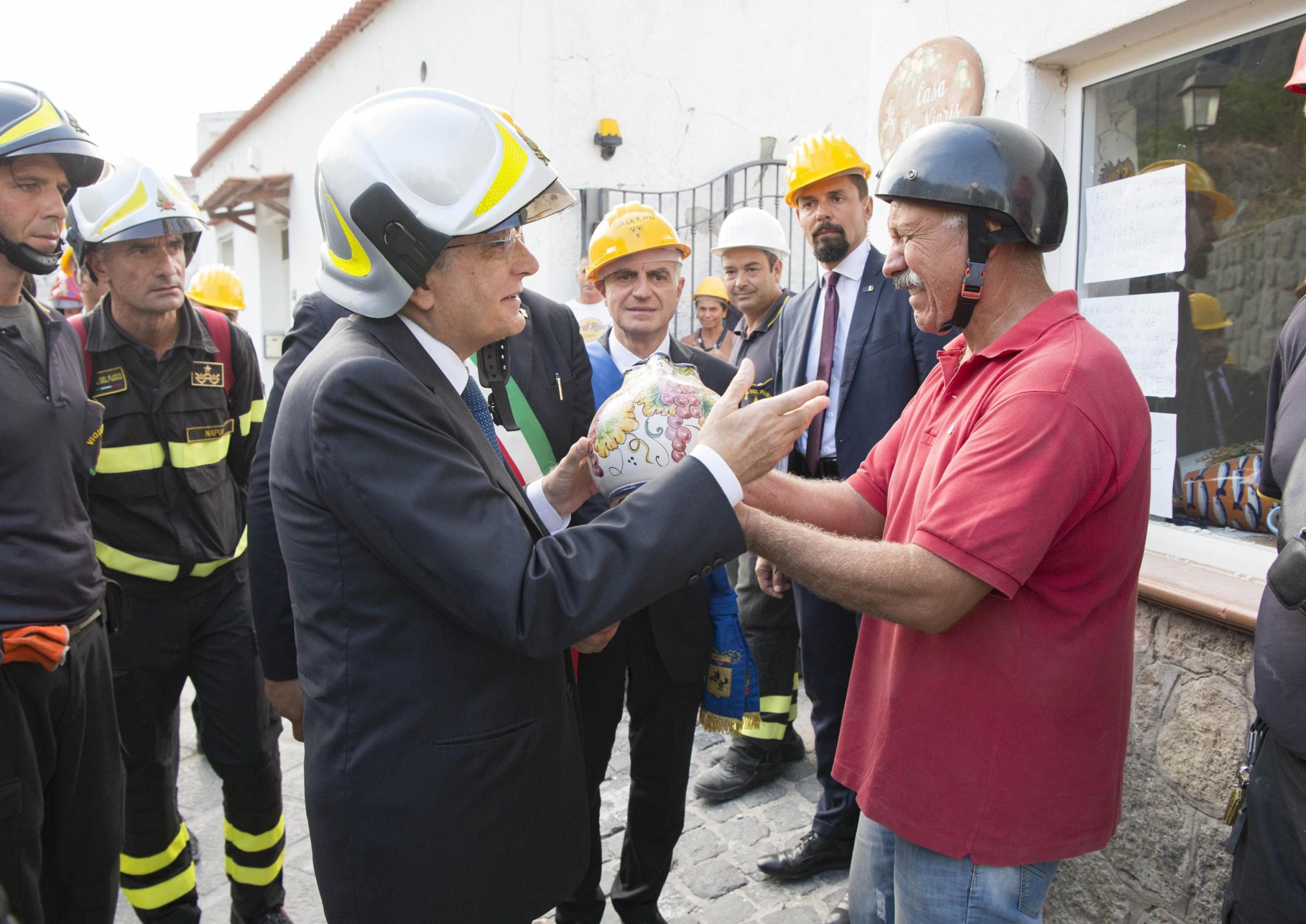 La visita di Mattarella a Ischia – FOTO