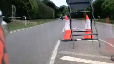 Muore in un incidente in moto. La famiglia: “ecco il video. Non guidate come lui”