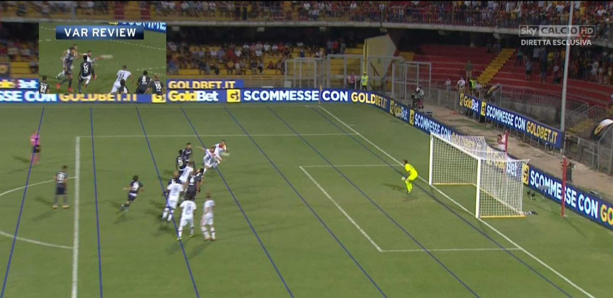 Galleria foto 'Buffon, errori e polemiche: ecco perché il Var va salvato' - foto 9