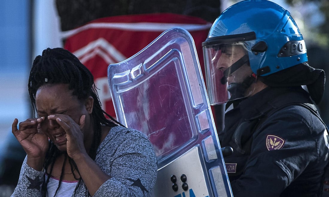 Lo sgombero dei rifugiati a Roma e la replica del capo della polizia Lo sgombero dei rifugiati a Roma e la replica del capo della polizia