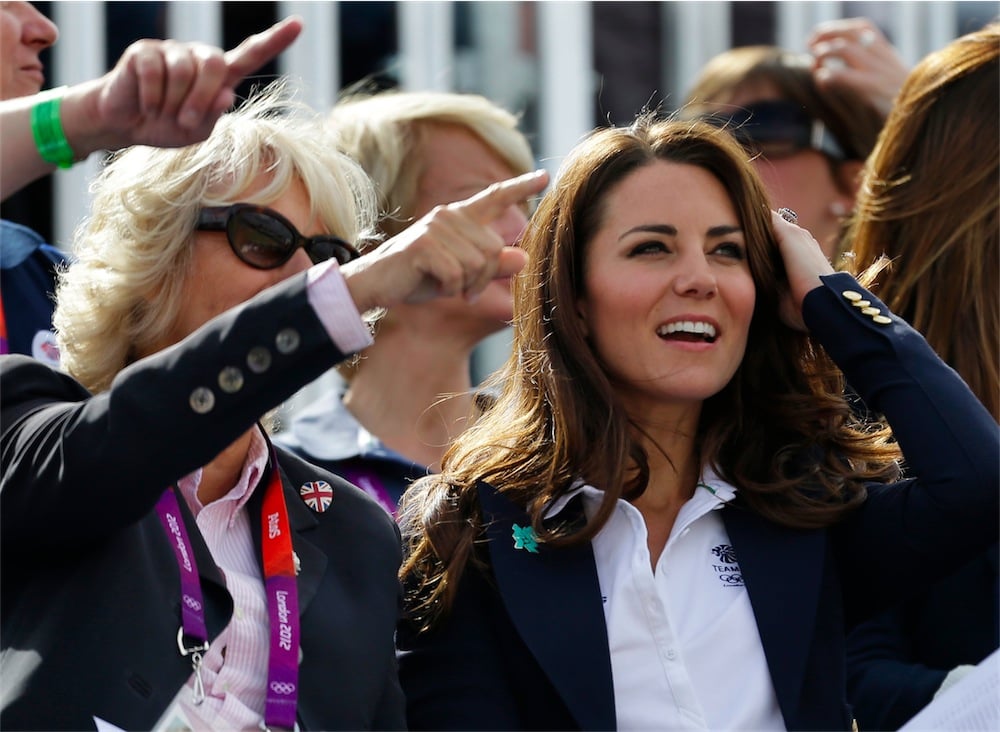 Perché la Corona inglese ammette i selfie, ma non gli autografi