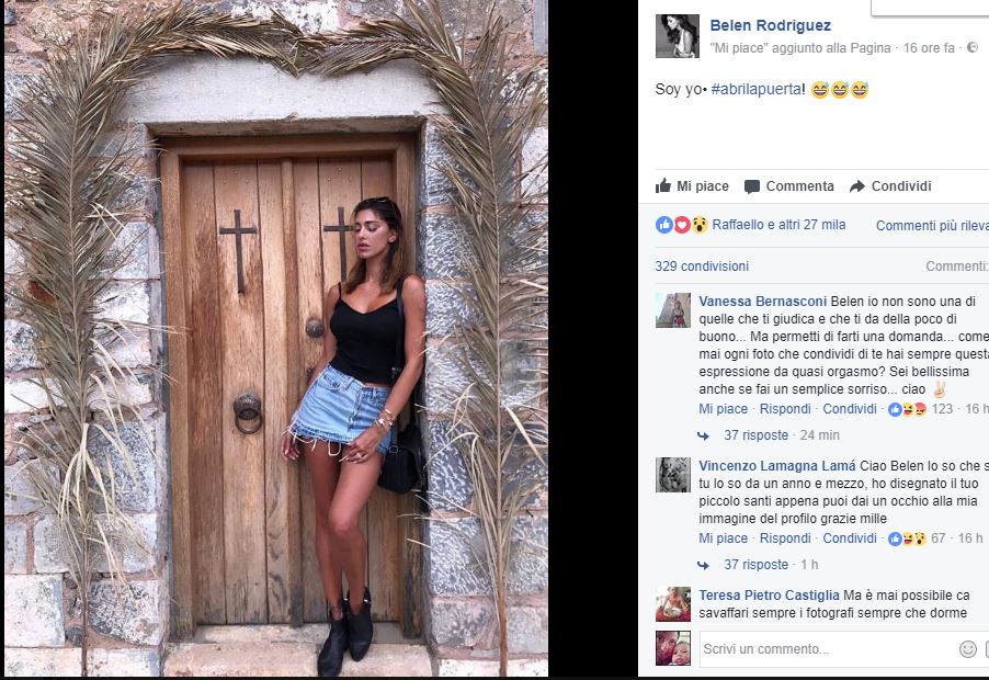 Belén Rodriguez fuma in aereo: la compagnia aerea le dà ragione Belén Rodriguez fuma in aereo: la compagnia aerea le dà ragione