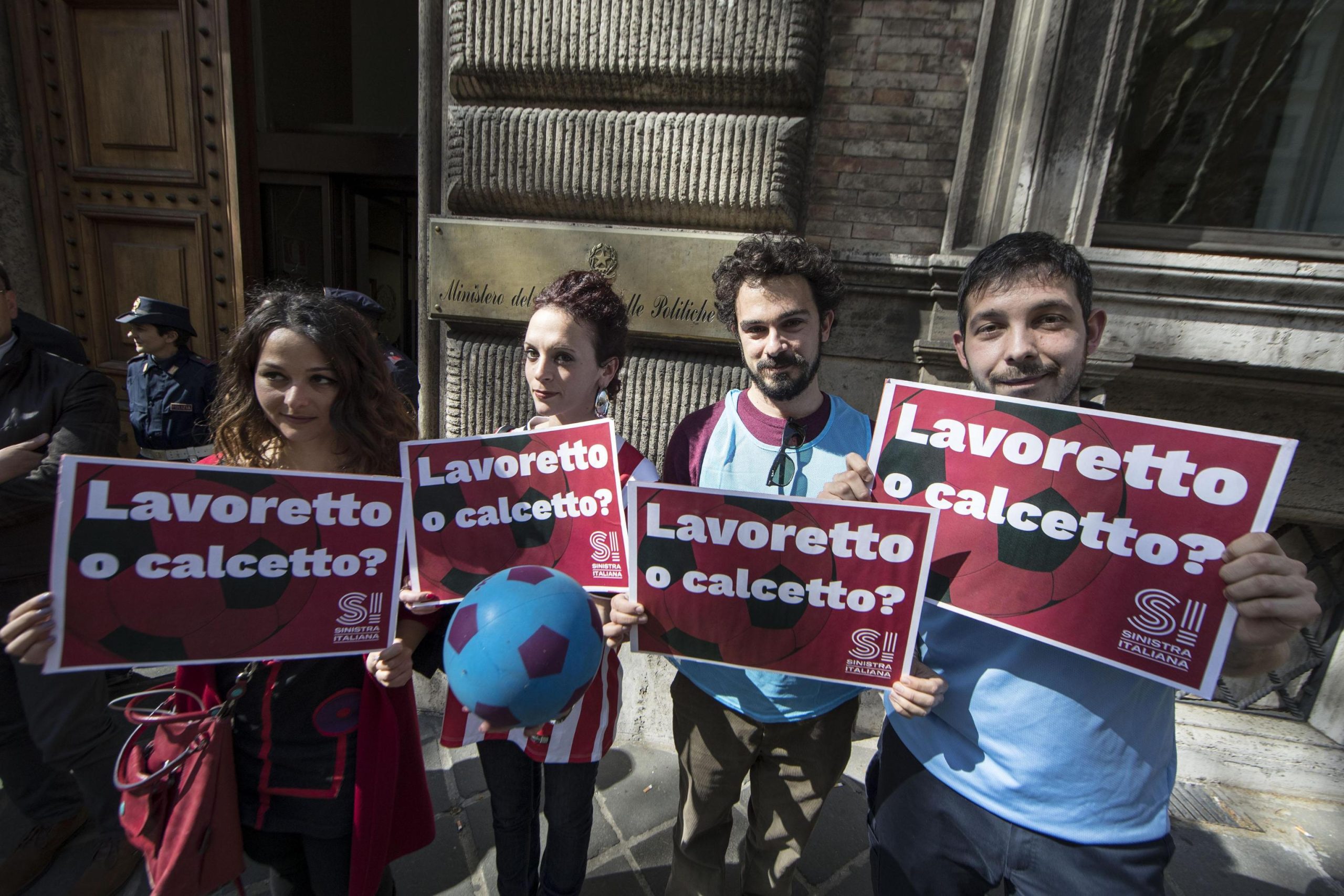 Lavoro: ecco come il governo intende rilanciare l’occupazione dei giovani