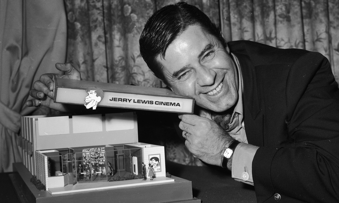 Addio Jerry Lewis, il divertente picchiatello del cinema – Foto Addio Jerry Lewis, il divertente picchiatello del cinema – Foto