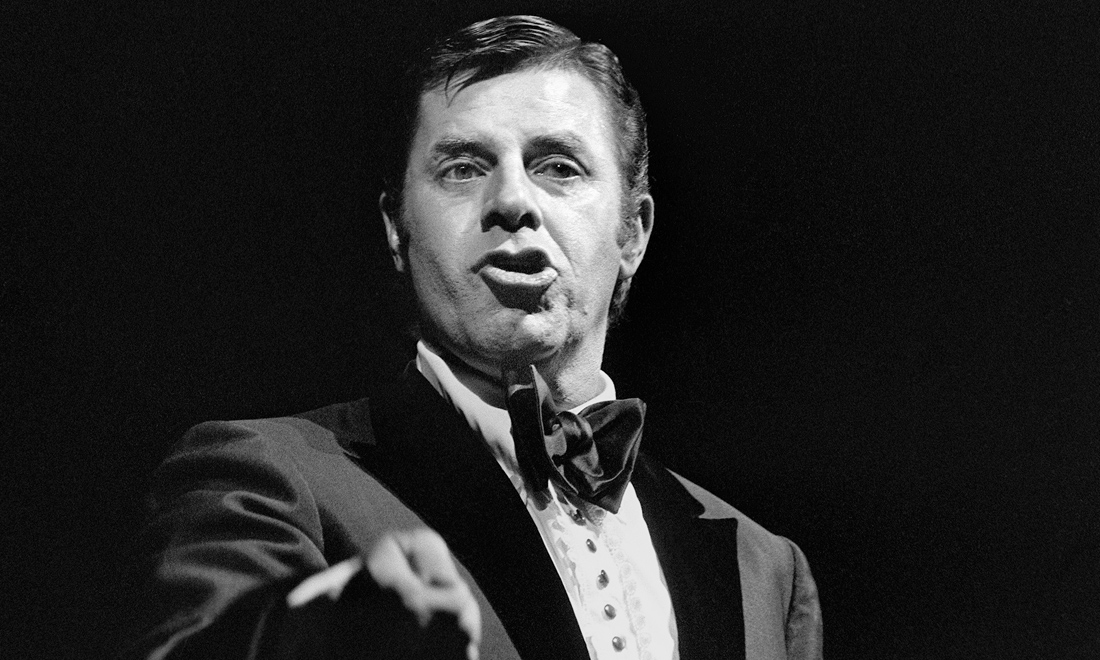 Addio Jerry Lewis, il divertente picchiatello del cinema – Foto Addio Jerry Lewis, il divertente picchiatello del cinema – Foto