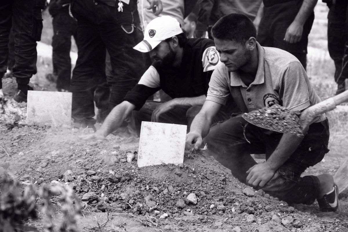 Galleria foto 'Siria: la strage dei White Helmets a Idlib' - foto 2