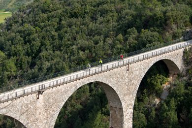 In mountain bike sull’ex ferrovia Spoleto-Norcia