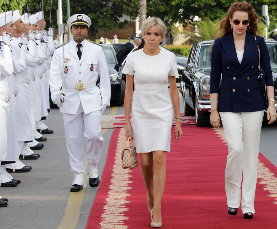 Federica Mogherini e Brigitte Macron: il “secondo sesso” vive ancora