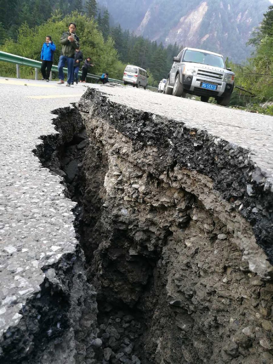 Cina, forte terremoto in Sichuan – Foto