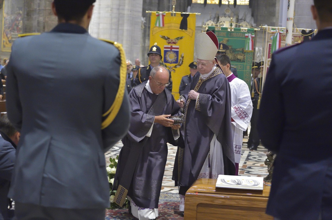 I funerali di Dionigi Tettamanzi – FOTO I funerali di Dionigi Tettamanzi – FOTO
